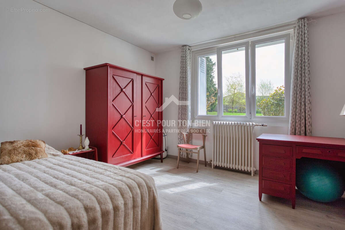 Maison à PAS-EN-ARTOIS