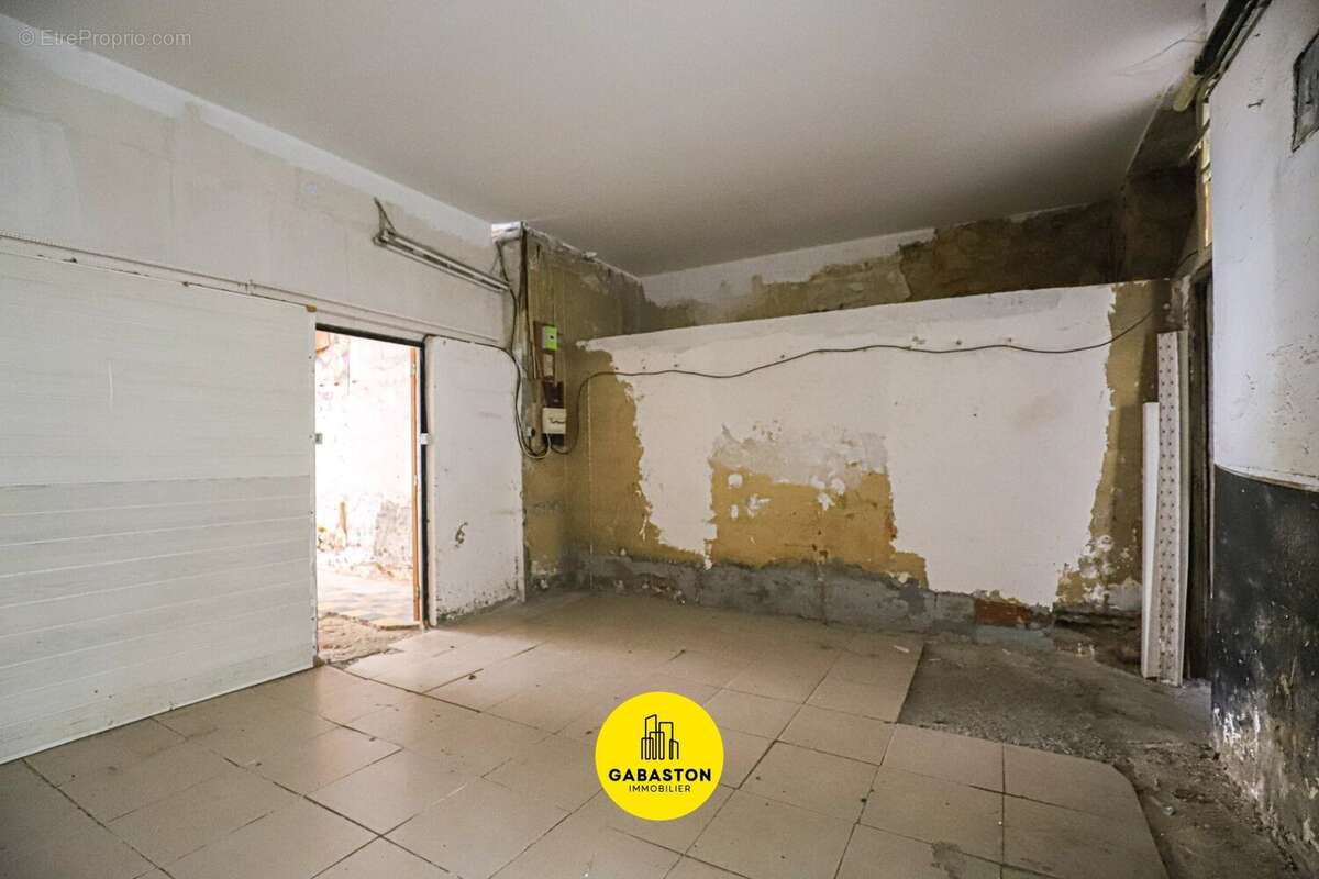 Appartement à MARSEILLE-7E