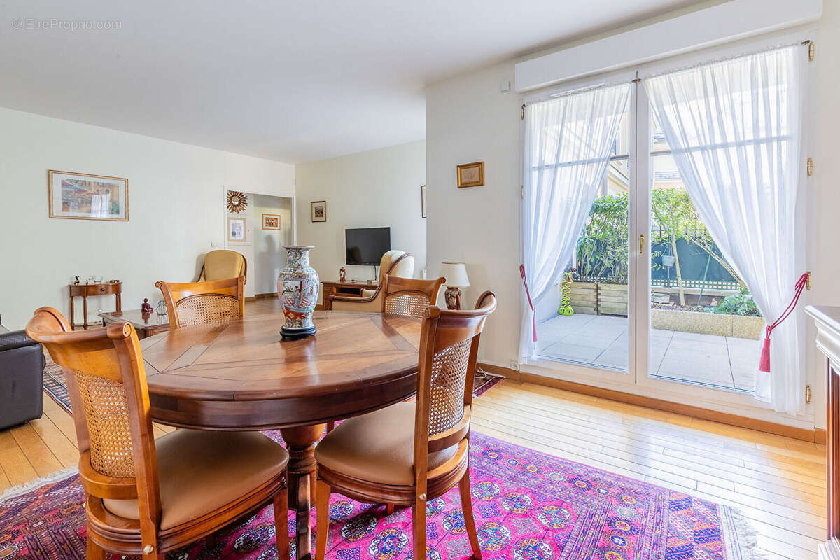 Appartement à VERRIERES-LE-BUISSON