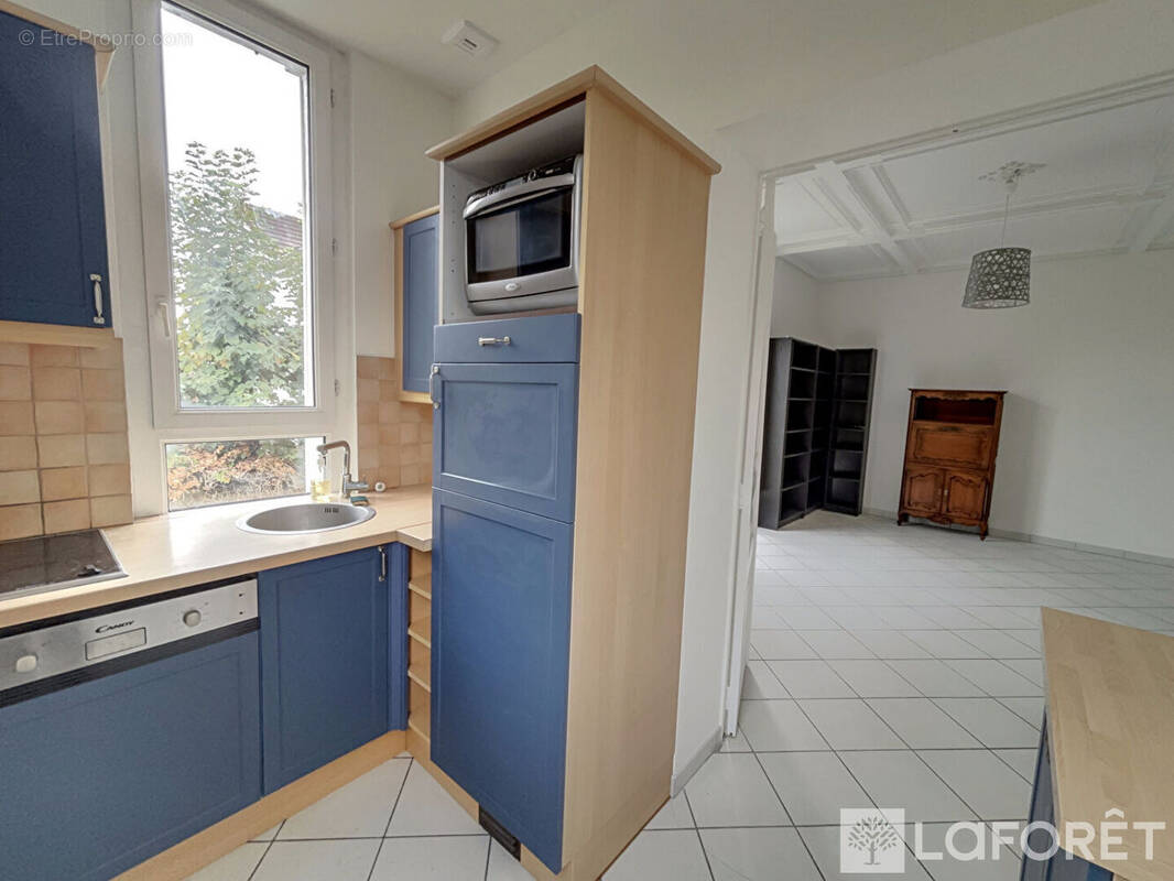 Appartement à SAINT-REMY-LES-CHEVREUSE
