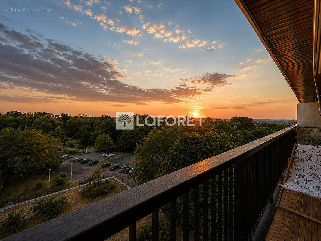 Appartement à LA CELLE-SAINT-CLOUD