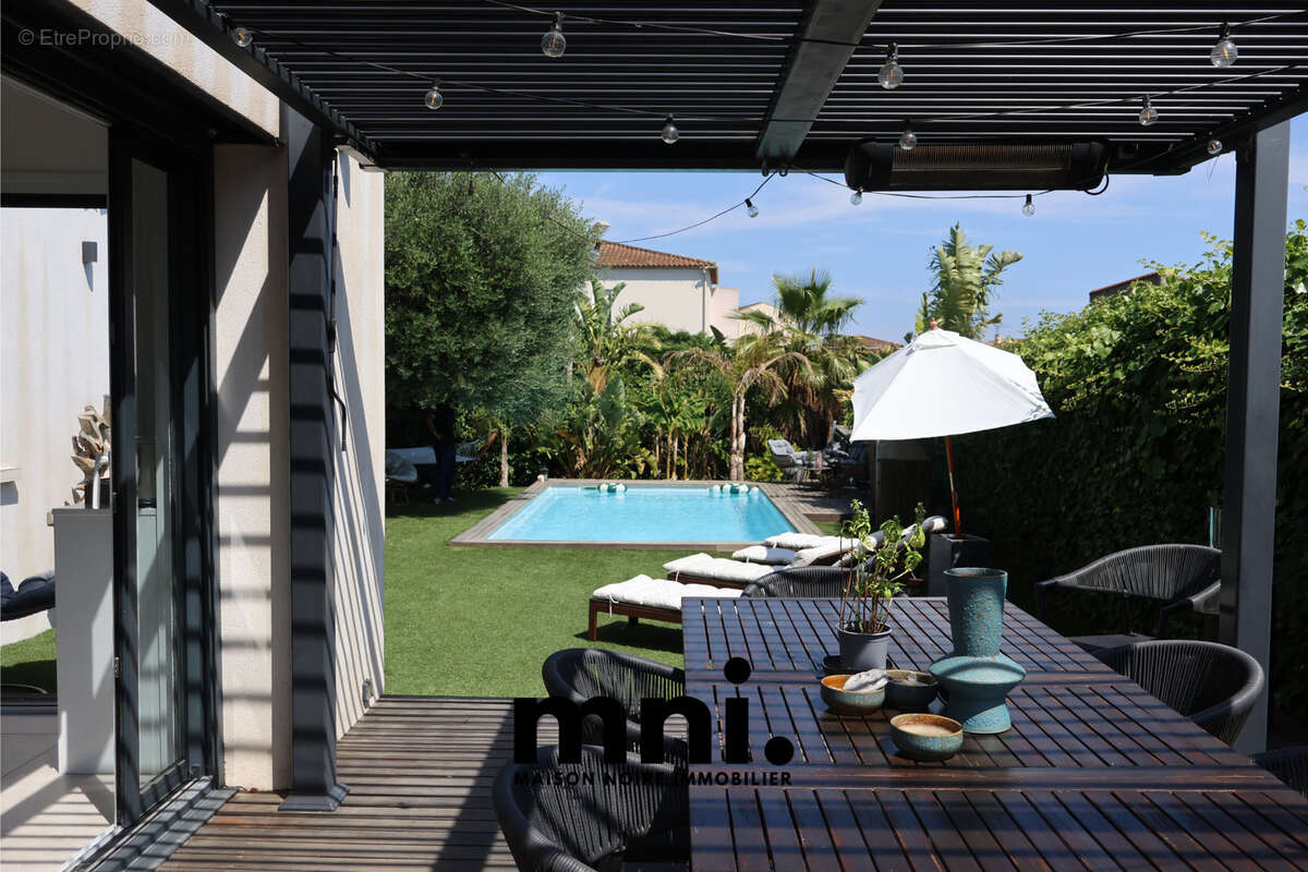 Maison à SIX-FOURS-LES-PLAGES