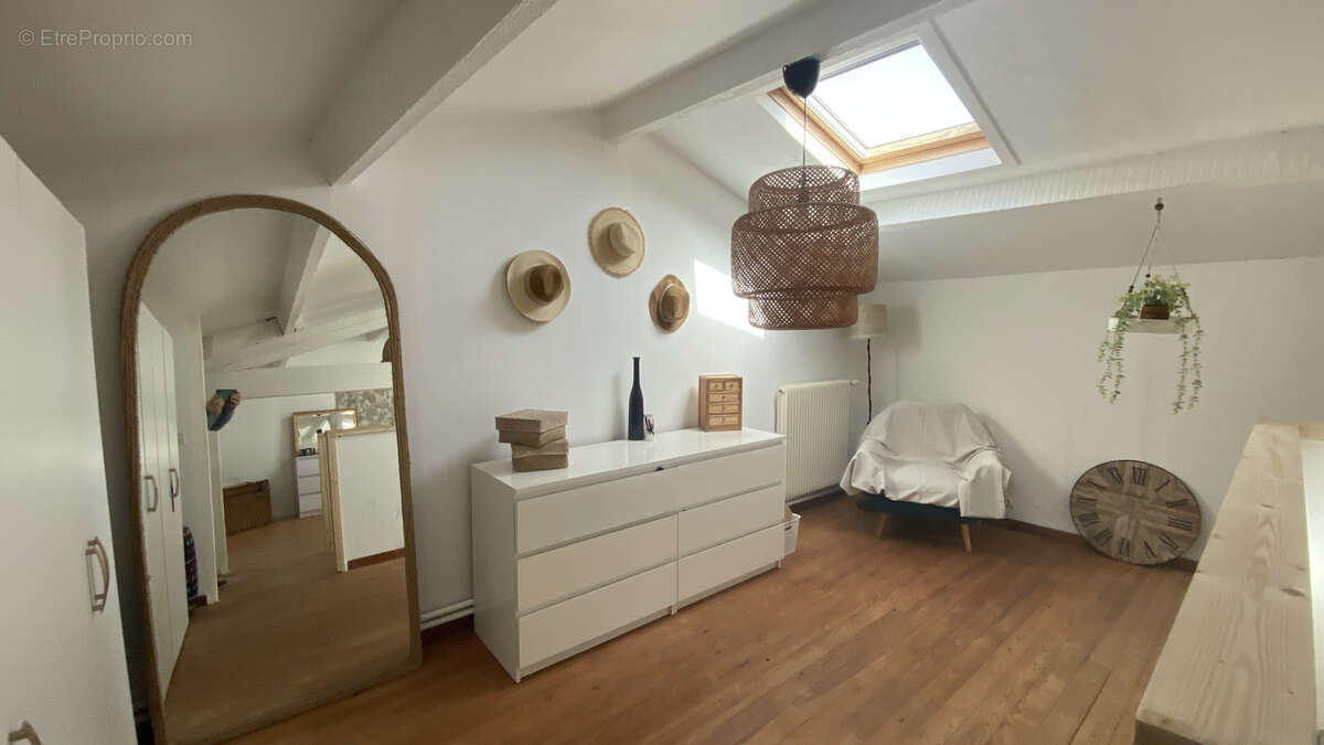 Maison à LALANDE-DE-POMEROL