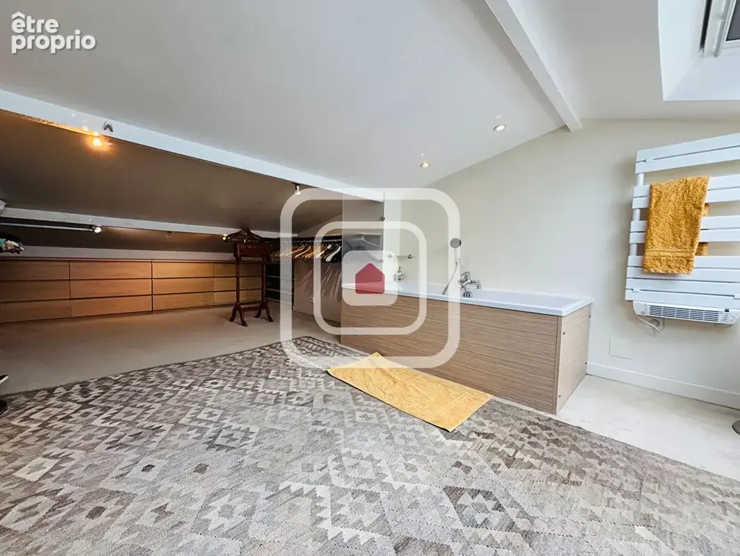 Hyper centre ville, appartement, type 5, 92 m² - photo 7