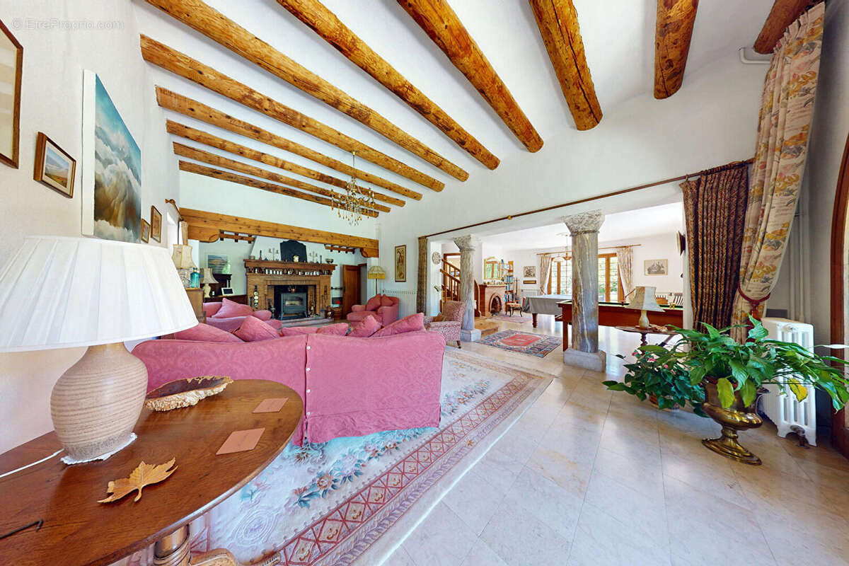 MAS DE CARACTERE 308M² au Coeur des Pyrénéen - Orientales - photo 9
