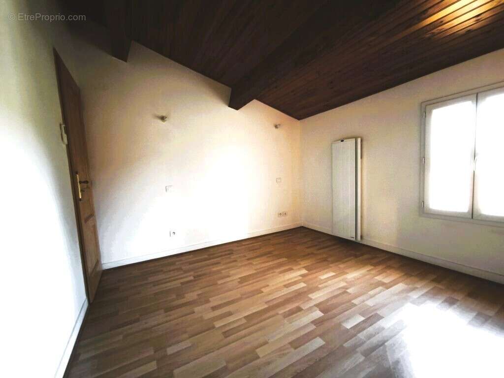 Maison 111 m² à Colombiers  - photo 9