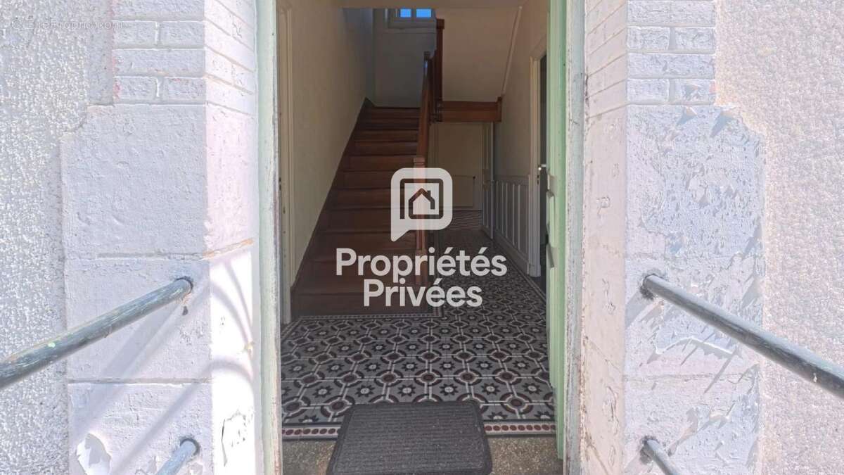 Nontron (24300) --- maison des années 30 au charme préservé --- - photo 3