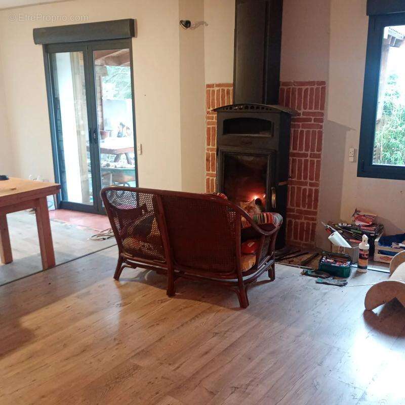 Maison à SAINT-CHRISTOPHE-SUR-DOLAISON