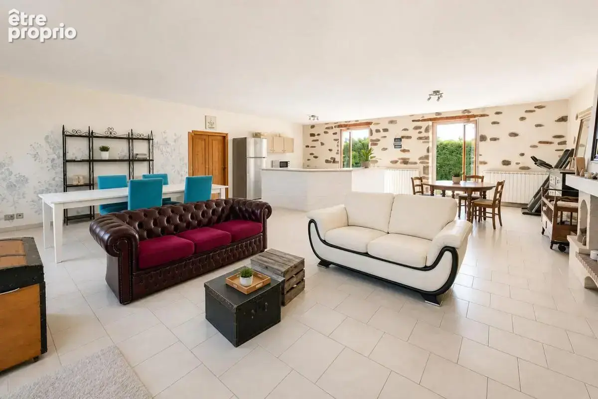 Maison avec dépendance sur 6000m2 de terrain - photo 2