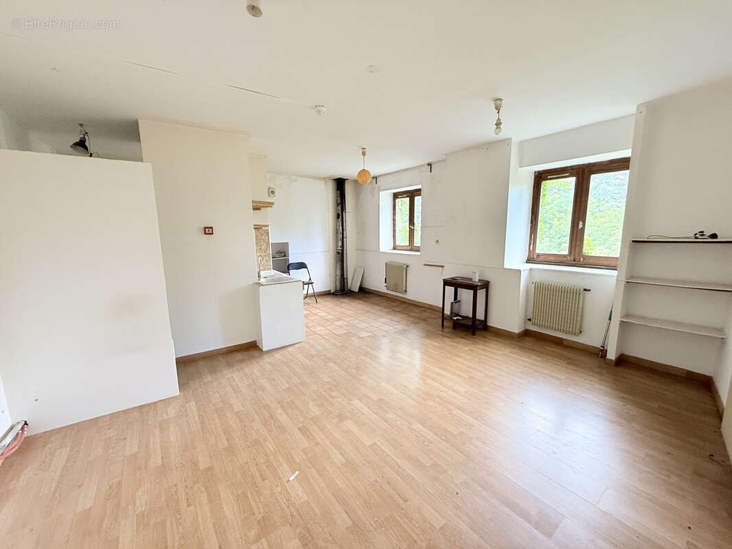À Vendre   Mas avec Piscine, Écuries et Deux Bâtisses sur Terrain Naturel - photo 20