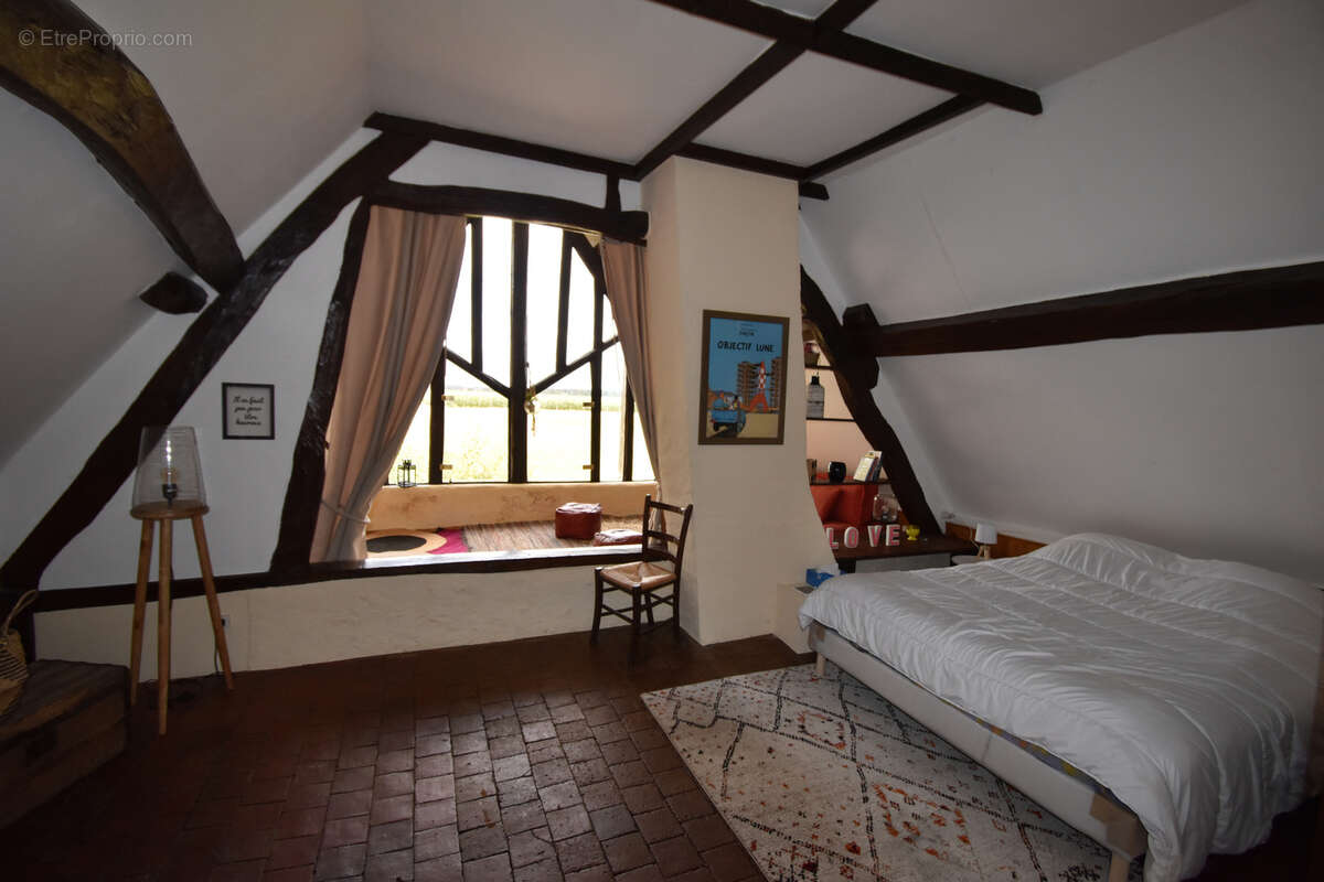 Maison à CHAMPROND-EN-GATINE