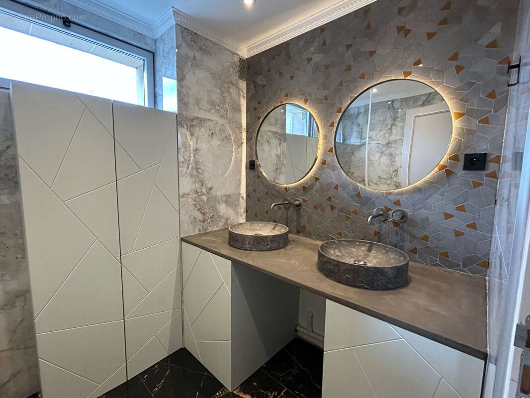 Appartement à L'HAY-LES-ROSES