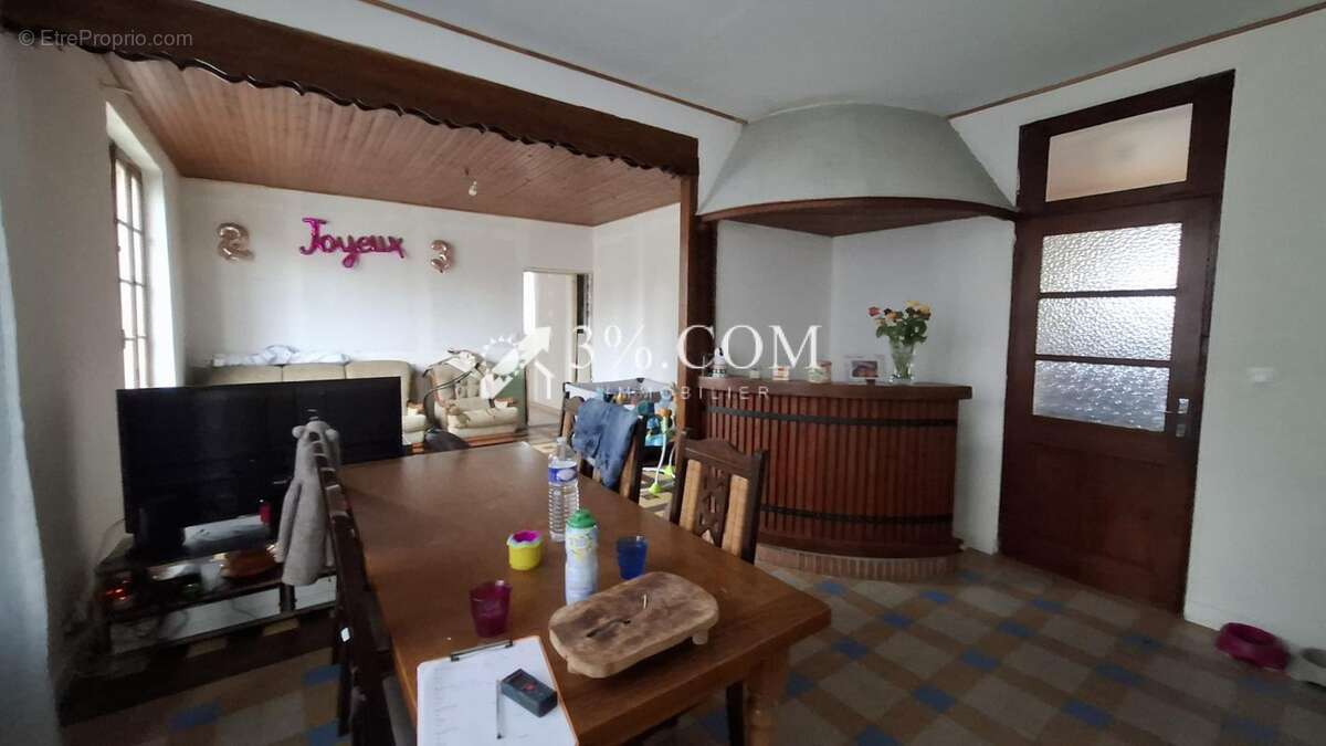 Maison à NEUVILLE-COPPEGUEULE