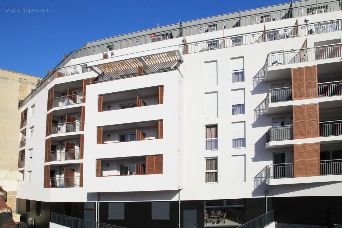 Appartement à MARSEILLE-5E