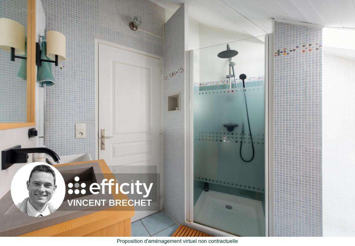 Maison à CRUSEILLES