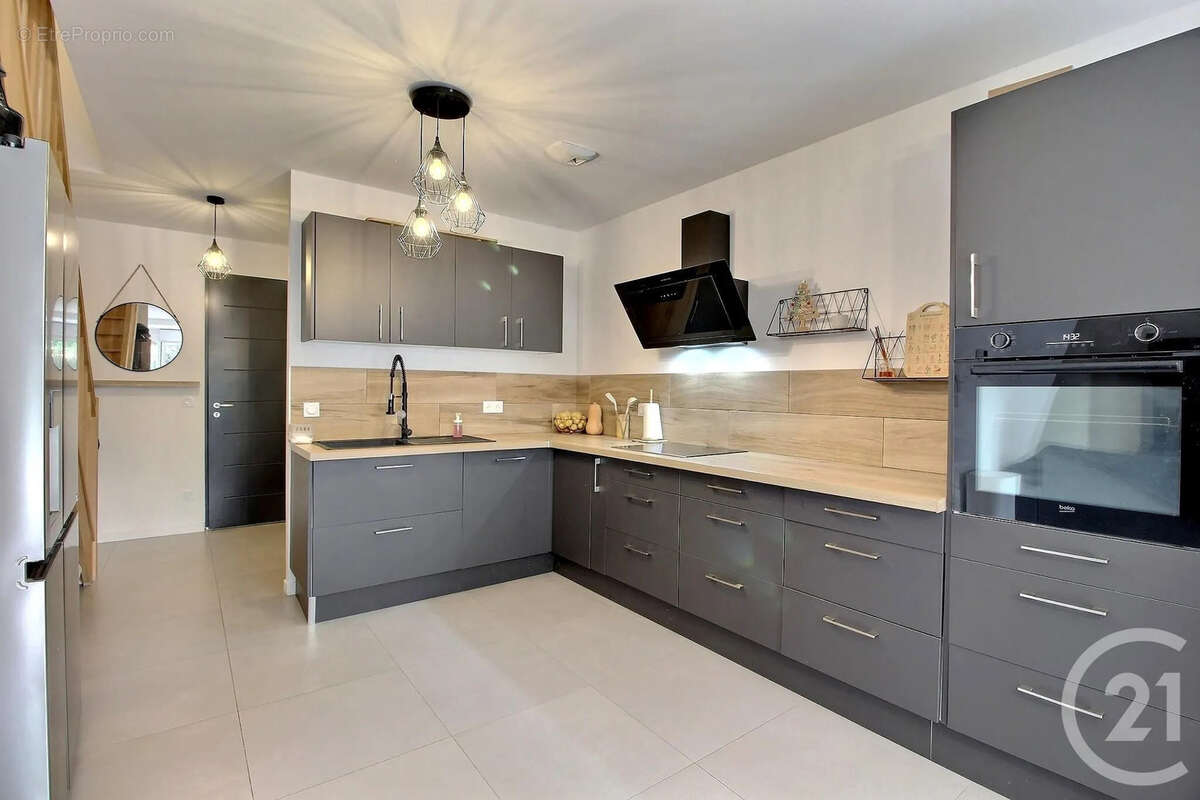 Maison à ANTHY-SUR-LEMAN