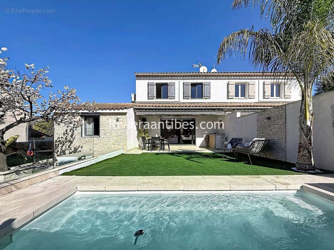 Maison à ANTIBES