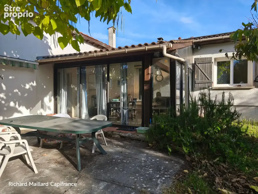 Plain-pied 120 m² sur terrain de 2 765 m² - Saint-Étienne-de-Tulmont (82) - photo 10