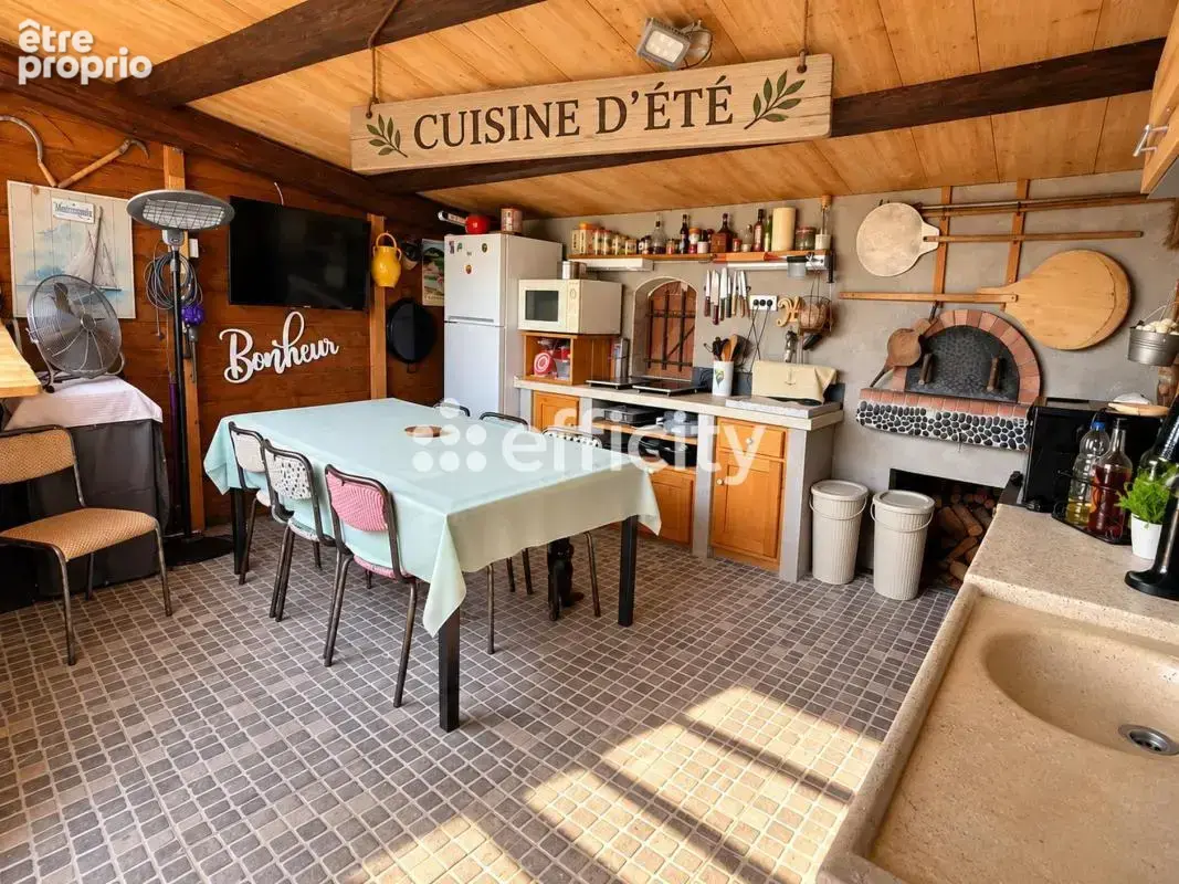 Maison 6 pièces 153 m² à vendre à Saint-Maximin-La-Sainte-Baume (83470) - photo 15