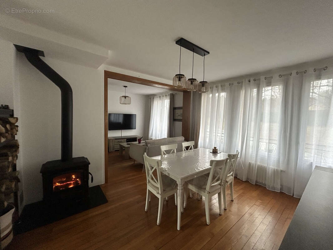 Maison à EGLETONS