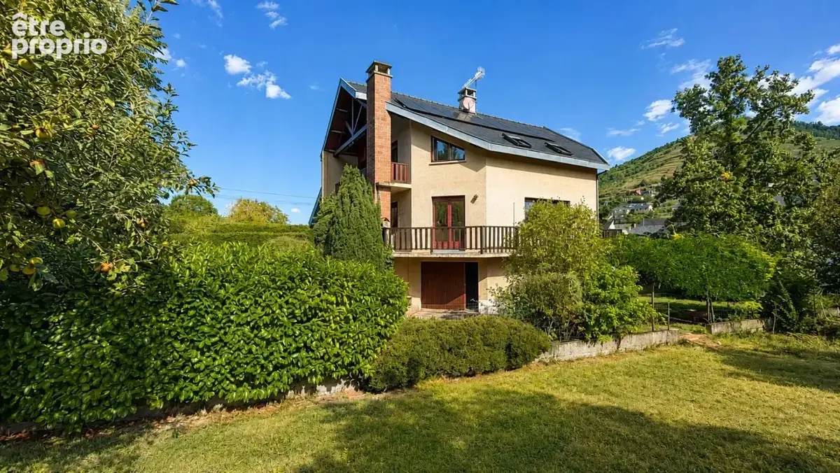 Maison d’architecte avec piscine et grand terrain au centre de Marcillac-Vallon - photo 9