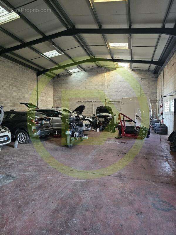 Commerce à LA FARLEDE