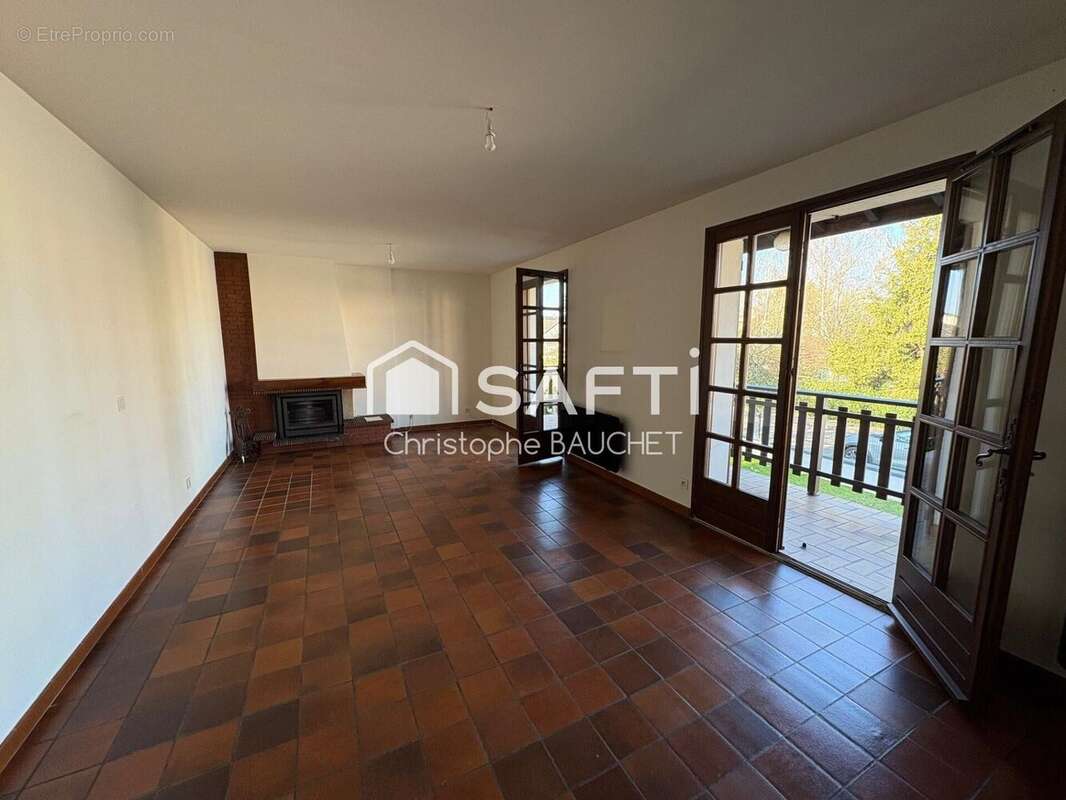 Maison 168 m² à Bourg-En-Bresse  - photo 6