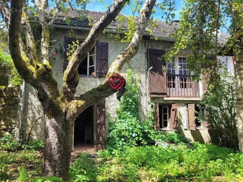 Maison à MASSAT