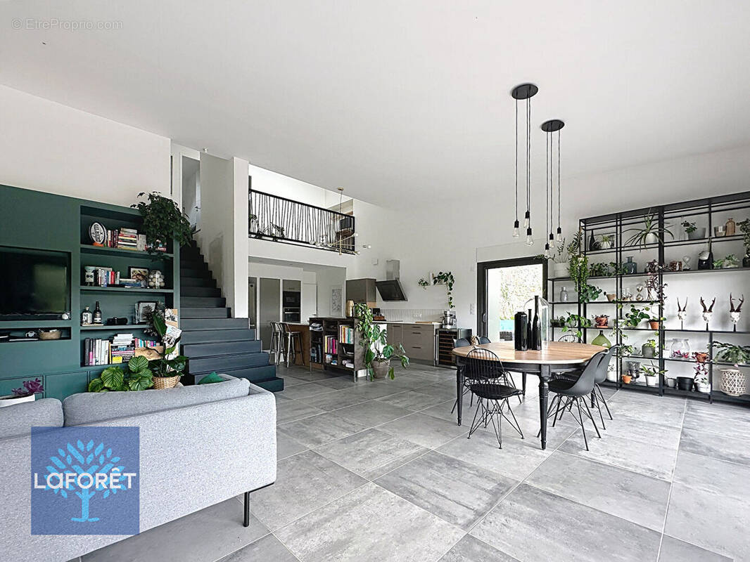 Maison à LA BAZOUGE-DU-DESERT