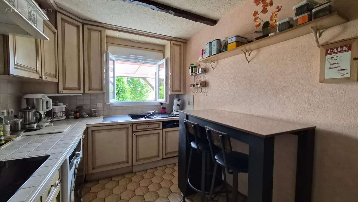 Maison à OLLAINVILLE