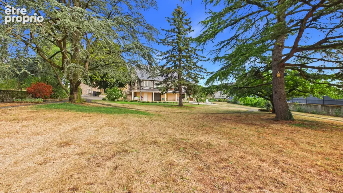 Maison 6 pièces - Centre du village - Parc arboré - photo 19