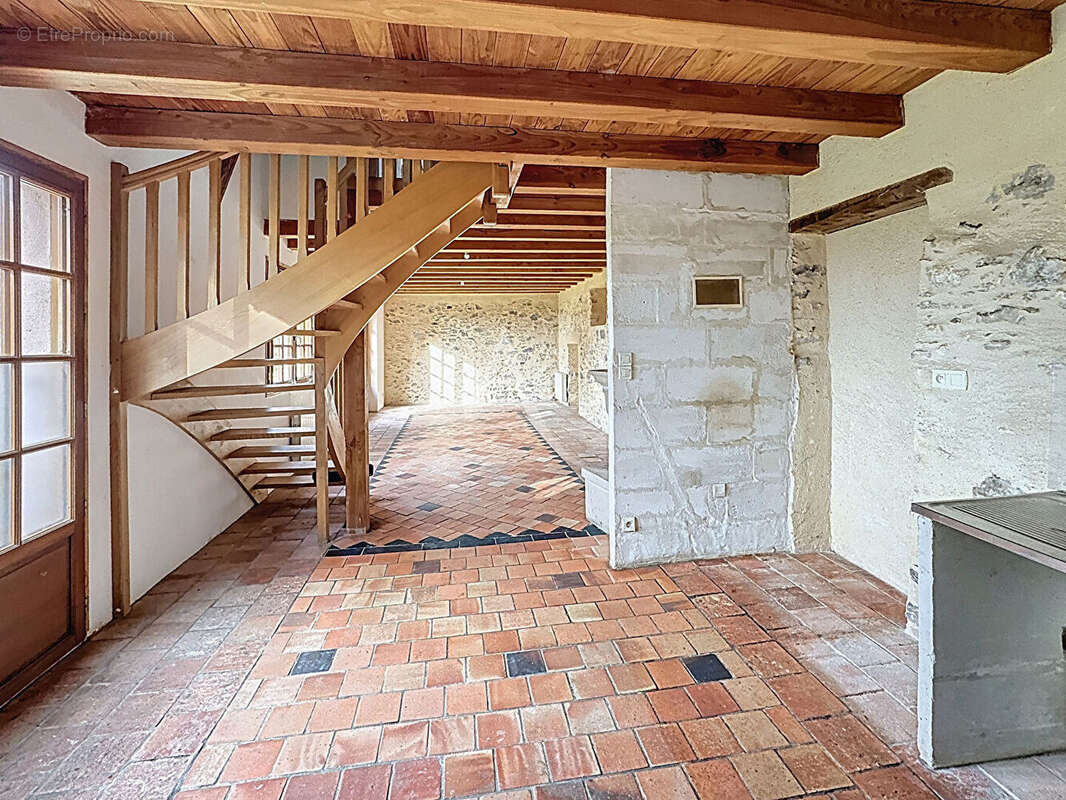 Maison à THOUARCE