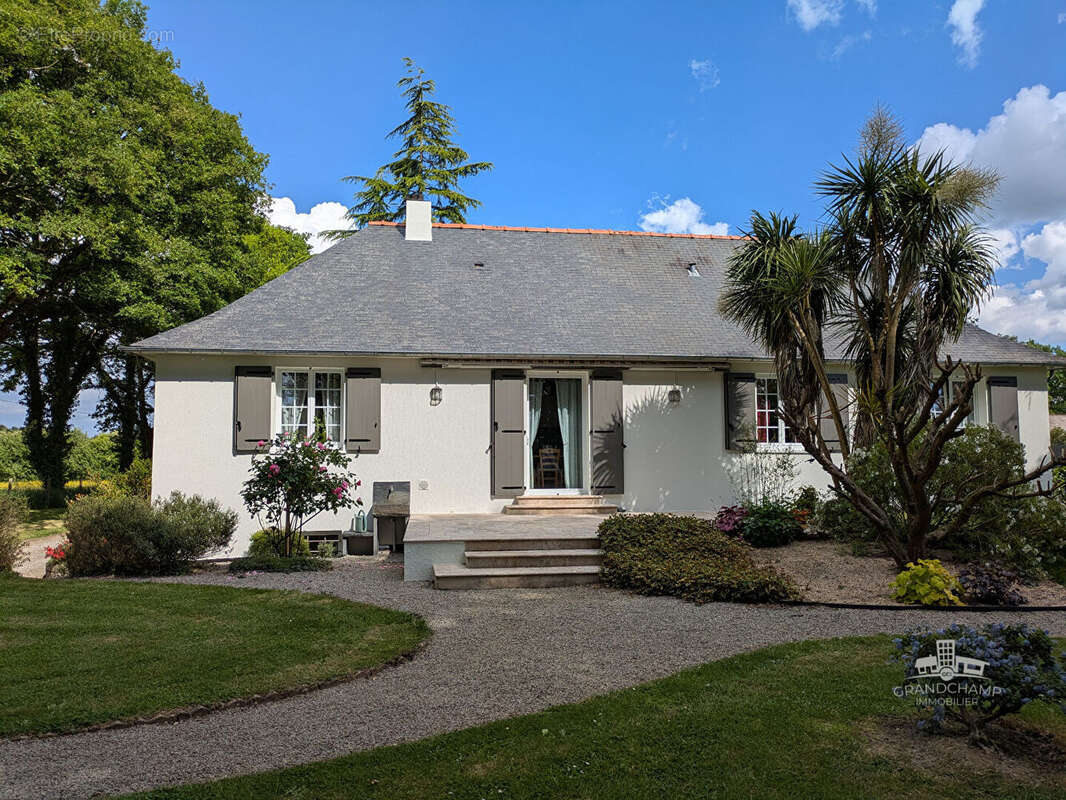 Maison à GRANDCHAMPS-DES-FONTAINES