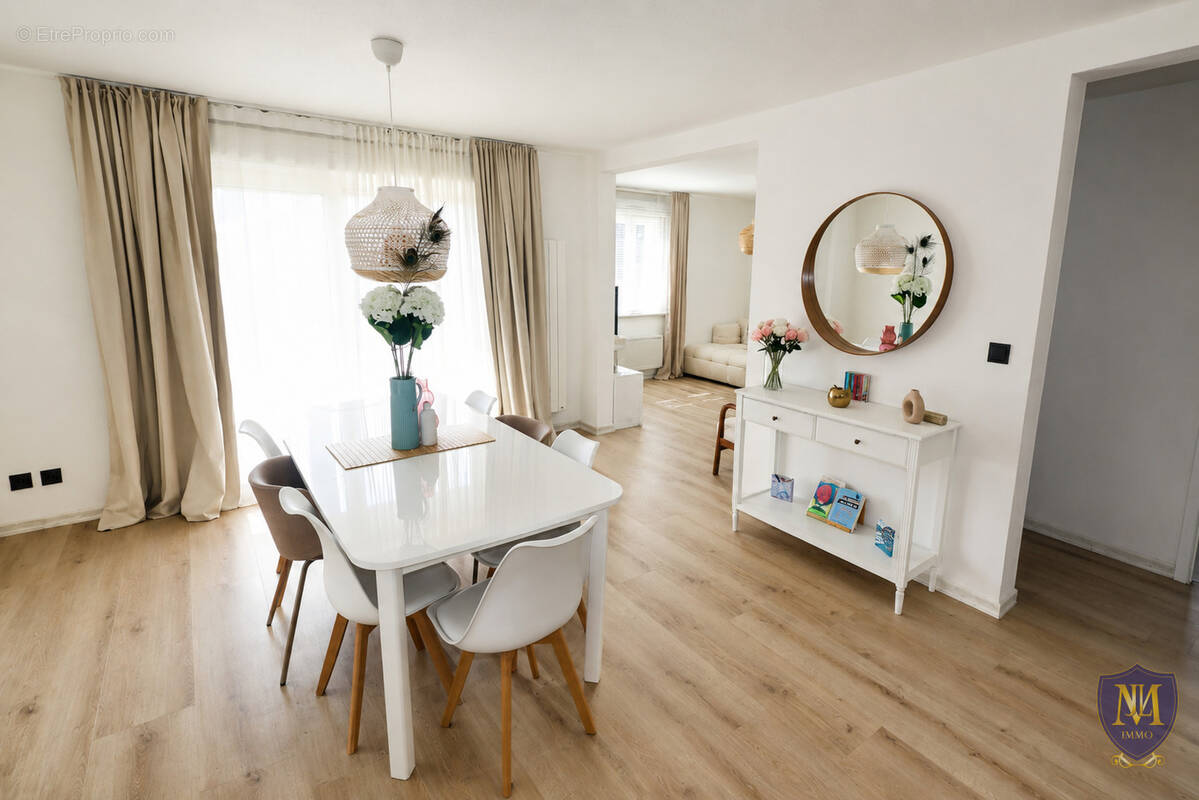 Appartement à VILLAGE-NEUF