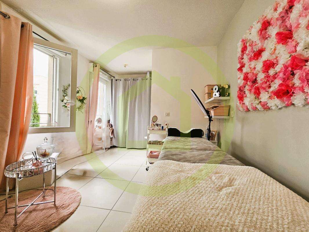 Appartement à JUVIGNAC