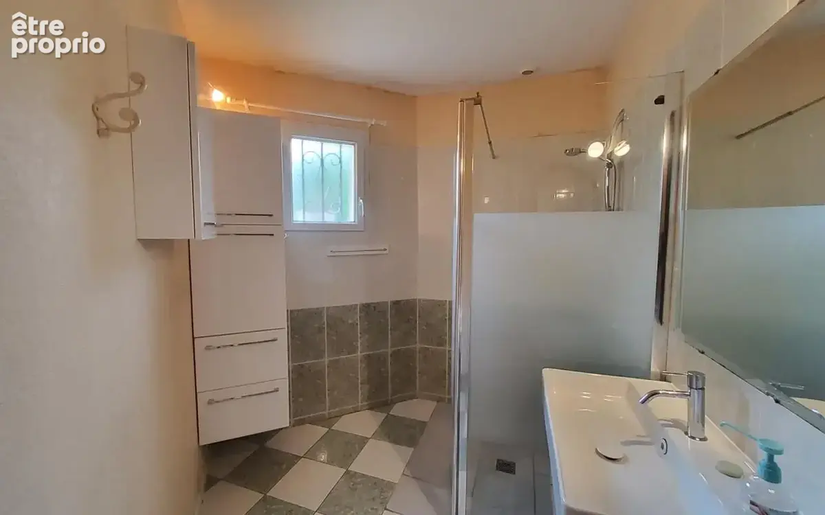 Maison 3 chbres - chemille - vie plain pied possible - photo 9