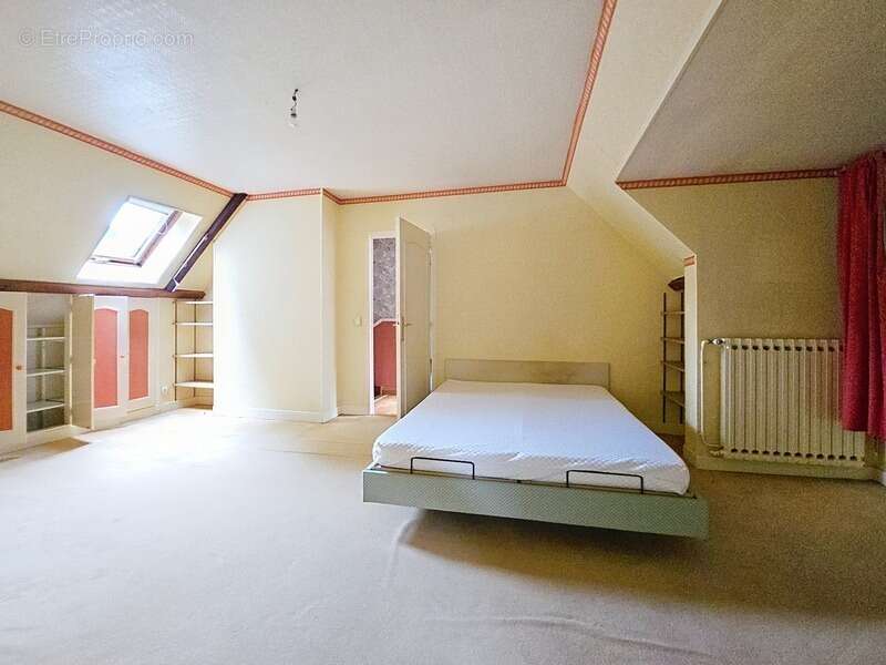 Maison à ANIZY-LE-CHATEAU