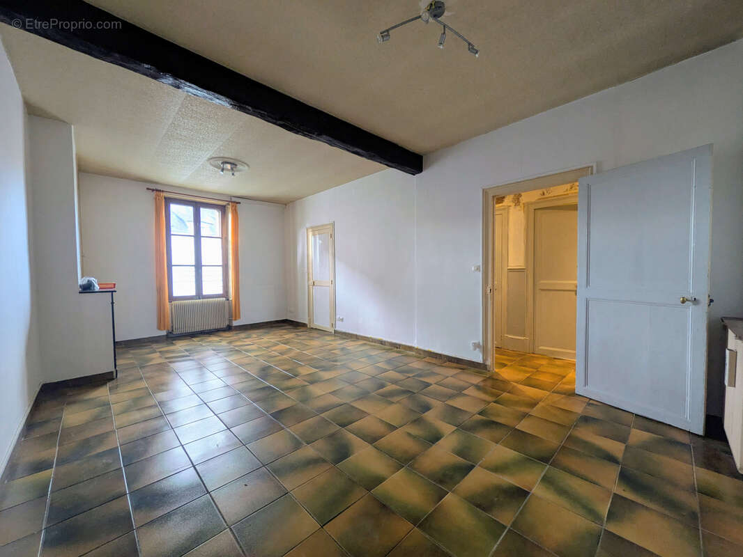 Maison à CHALETTE-SUR-LOING