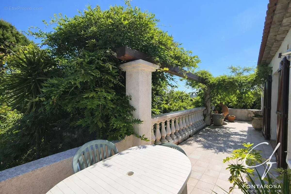Maison à FREJUS