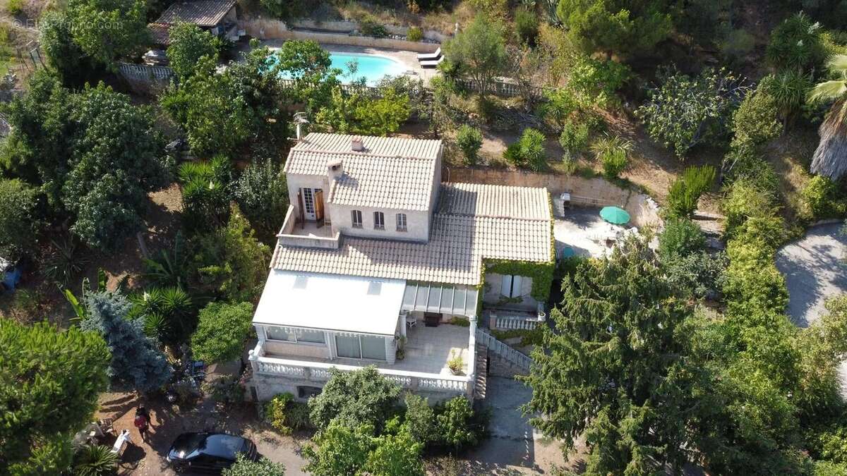 Maison à LA GAUDE
