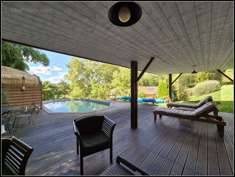 Maison à MONCRABEAU