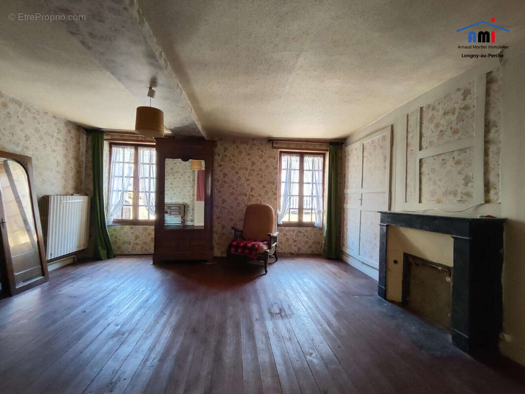 Maison à LONGNY-AU-PERCHE