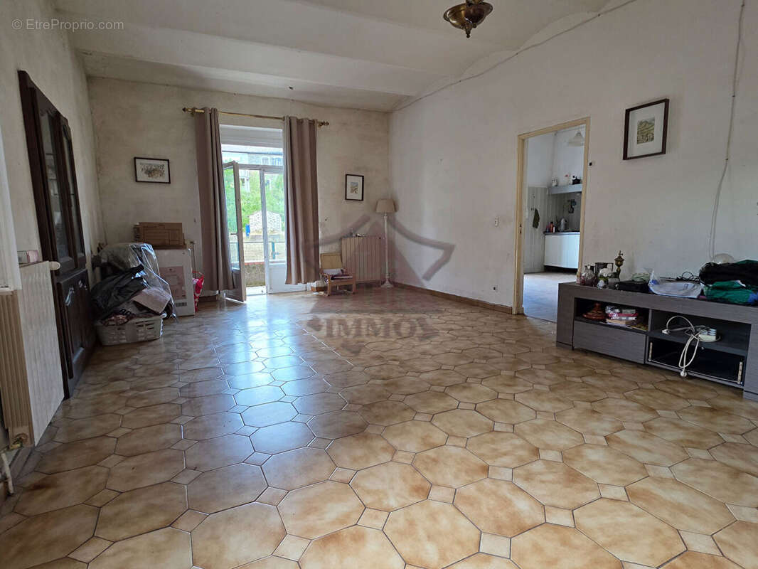 Maison a rennover - photo 2