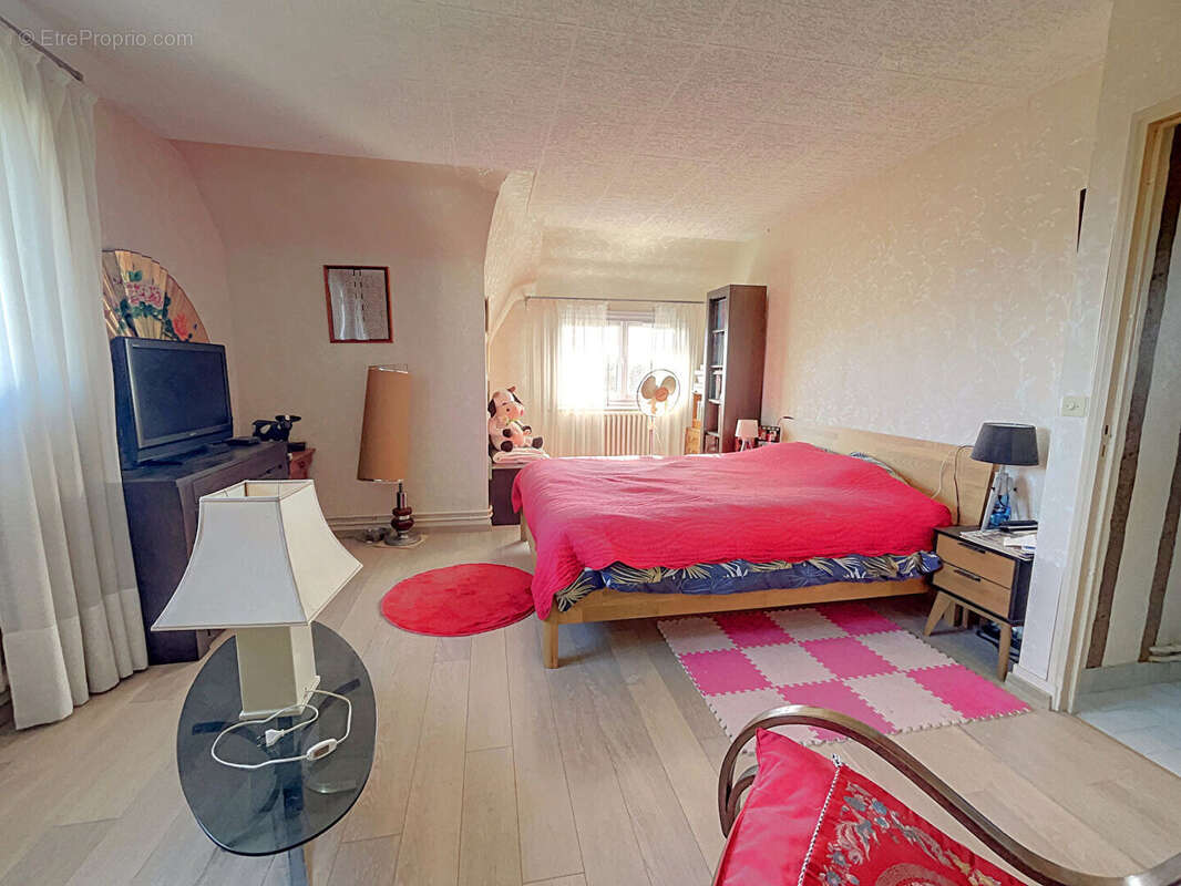 Maison proche gare 160 m2 - photo 10