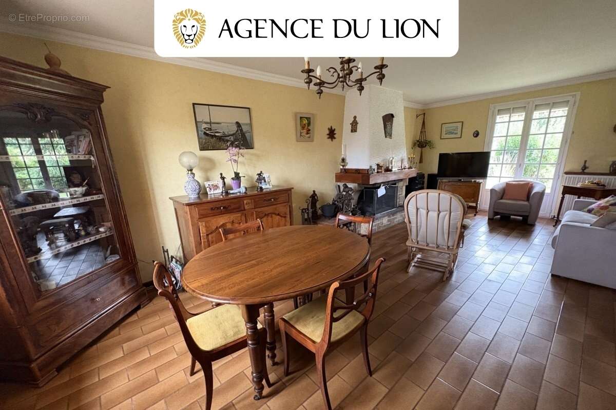 Maison à VERT-EN-DROUAIS