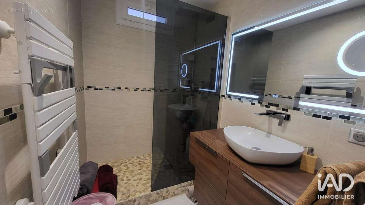 Photo 6 - Appartement à MARSEILLE-12E