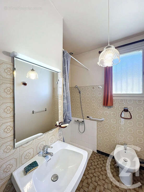Maison à PREIGNAN