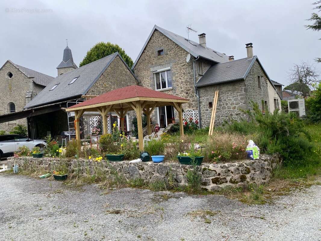 Maison à SOUS-PARSAT