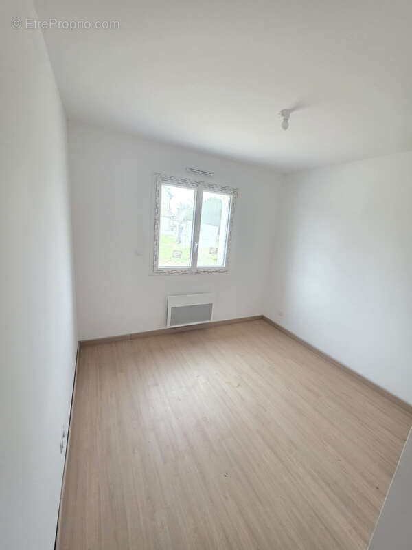 Maison à CHENEVIERES