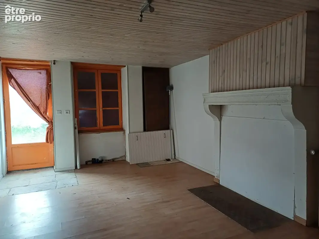 Maison avec grand terrain, verger et dépendances - photo 11